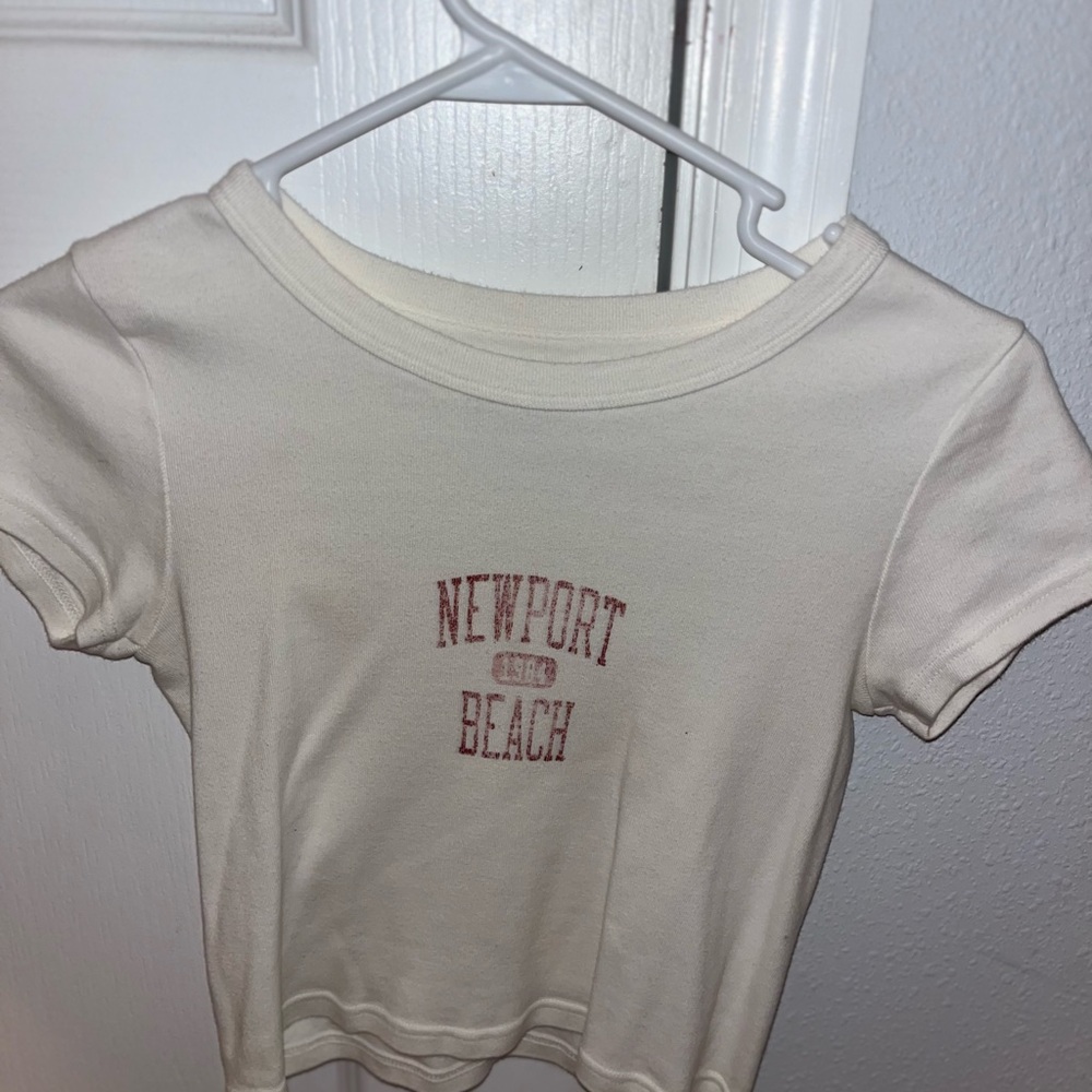 Brandy Melville baby tee